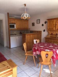 Appartement VARS Les Claux 05560 Appt Montagne été/hiver 4/6 P Cours Guy Seradour 05560 Vars Provence-Alpes-Côte d\'Azur