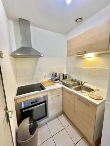 Varsòvia/Parking Privée/Calme
