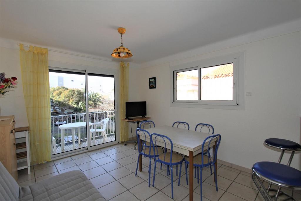 Vaste appartement, lumineux, 8 couchages 64440 Eaux-Bonnes