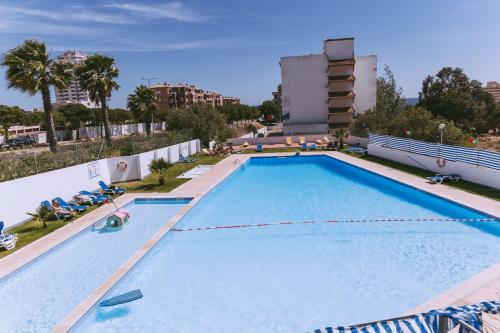 Vaumar Pool & Beach Apartment (500m beach)