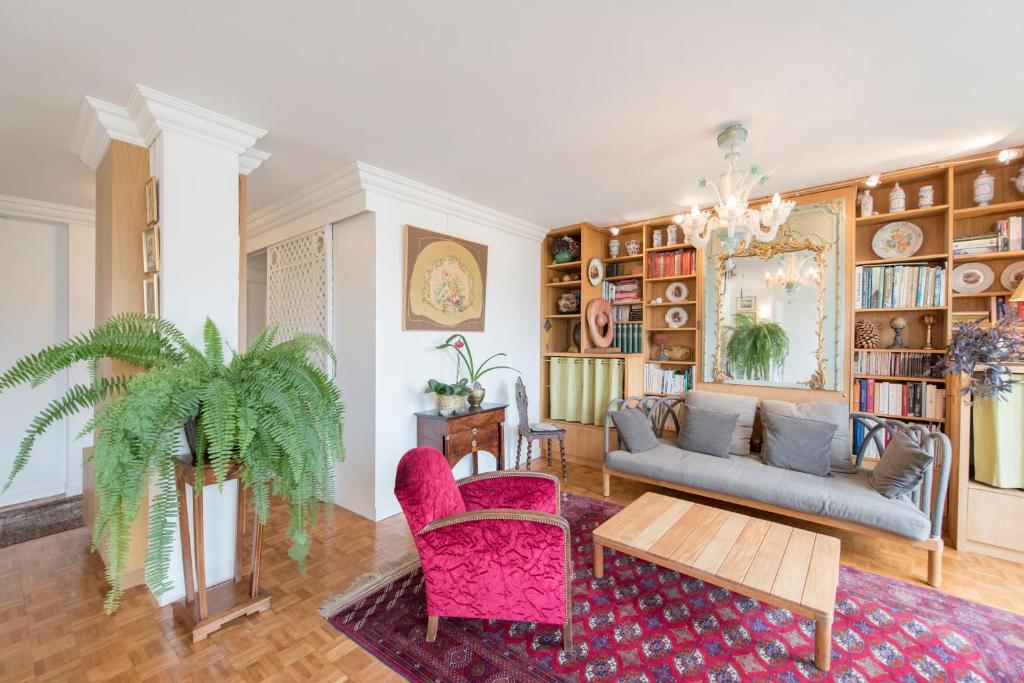 Veeve - Apartment near Pont de Grenelle , 75016 Paris