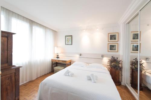 Veeve - Apartment near Pont de Grenelle