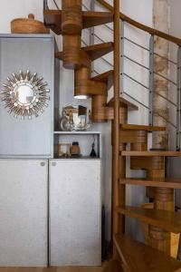 Veeve - Artistic Excellence in the Marais