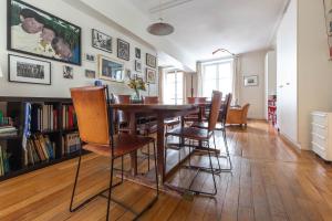 Veeve - City Break In Saint-Germain-des-Prés
