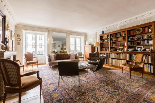 Veeve - Latin Quarter Retreat