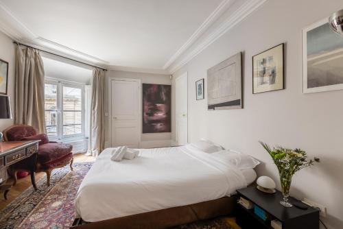 Veeve - Latin Quarter Retreat