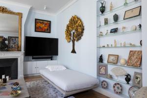 Veeve - Parisian Elegance in the Heart of the City