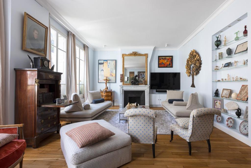 Appartement Veeve - Parisian Elegance in the Heart of the City Rue Saint Denis 75001 Paris