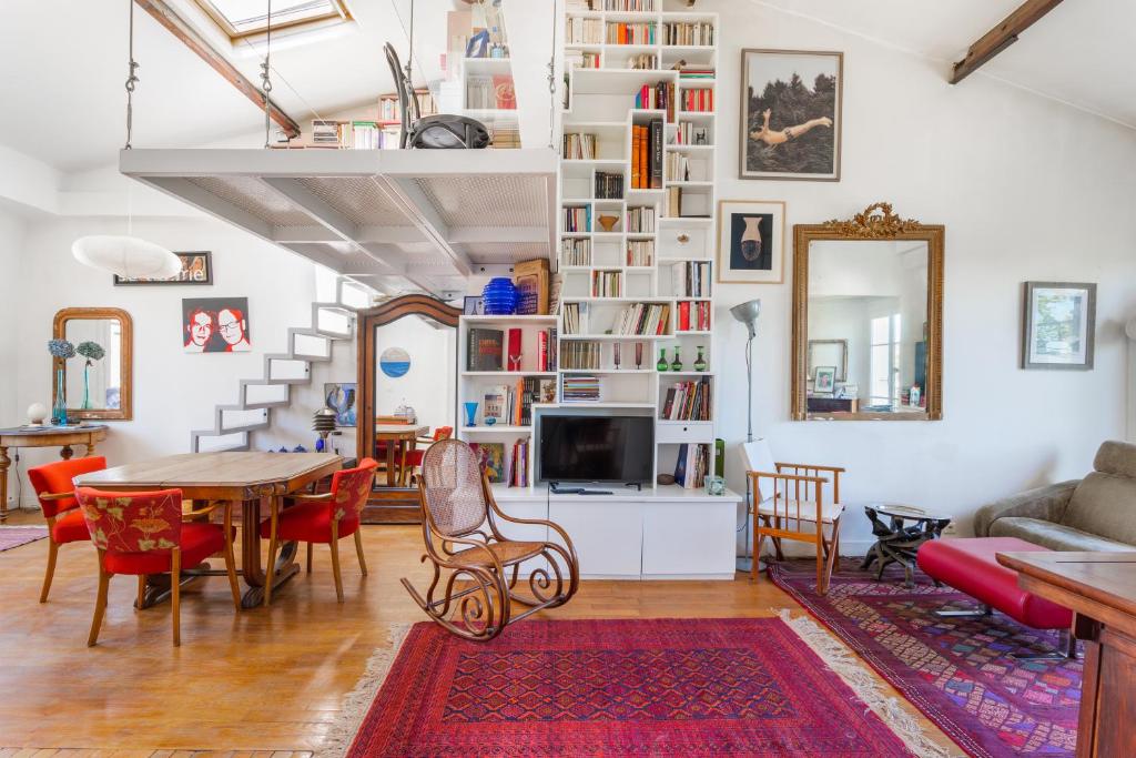 Veeve - The Library Loft Bis Rue Louis Blanc, 75010 Paris