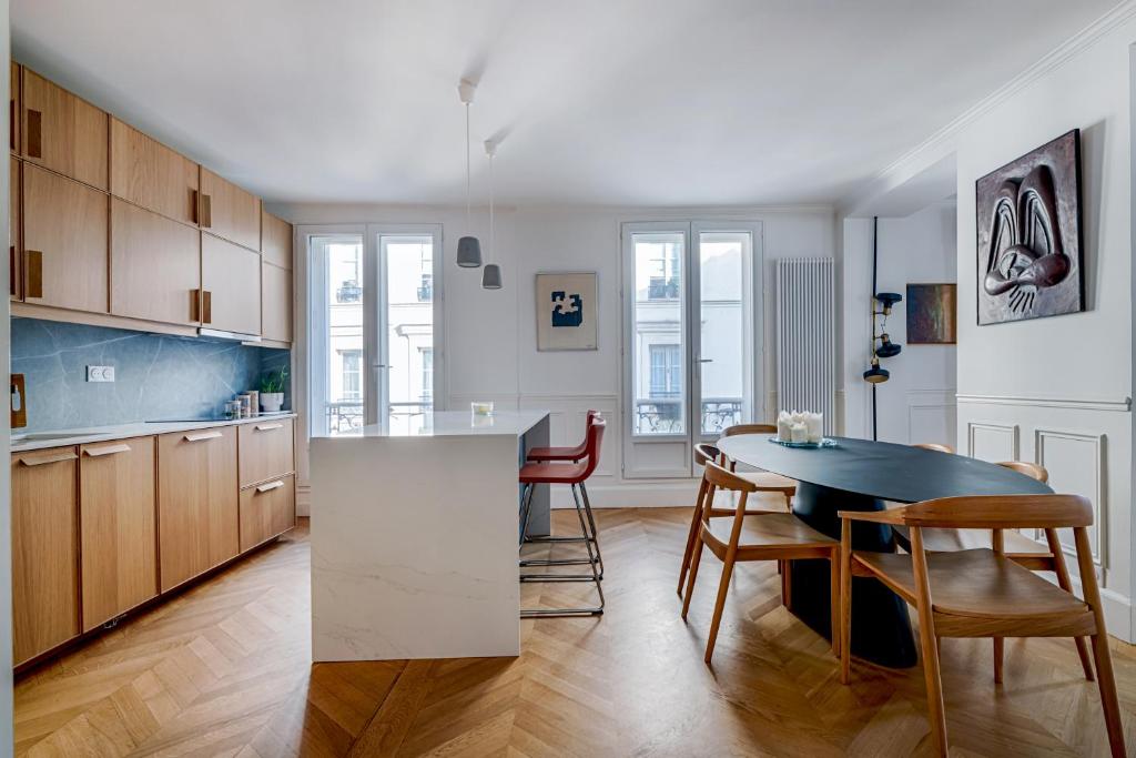 Appartement Veeve - Time for Teak rue de Turenne 75003 Paris