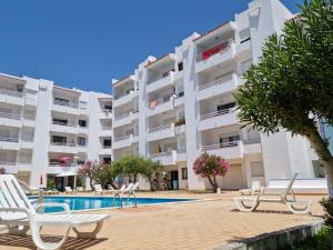 Appartement Velamar Praia 411 - 300m da praia 52 Rua Columbano Bordalo Pinheiro Apartamento 411, 2ºandar 8200-161 Albufeira Algarve