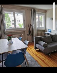Velay cocon appartement 4 chambres avec vue sur les monuments