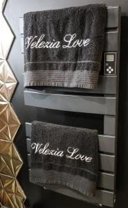 Velezia LOVE