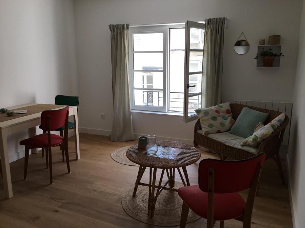 Appartement Verdun 2 8 Rue Rambaud 17000 La Rochelle