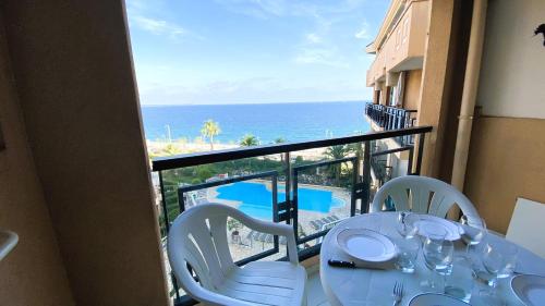 Verrerie - Apartment 5 Sleeps, Pool, Parking, Center