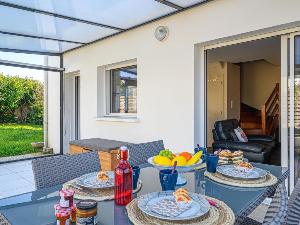 Very bright 30m at 200m from the beach 76600 Le Havre
