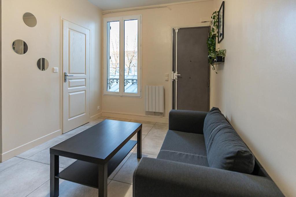 Appartement Very bright and crossing cocoon with a courtyard 21 Rue Chaudron 93210 Saint-Denis