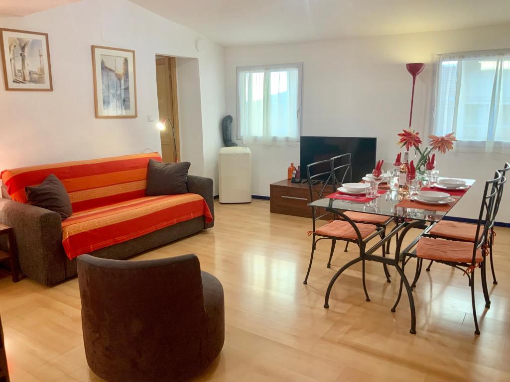 Appartement Very cosy flat in heart of Old Town of Nice near beach 12 Rue de l'Ancien Sénat 06300 Nice