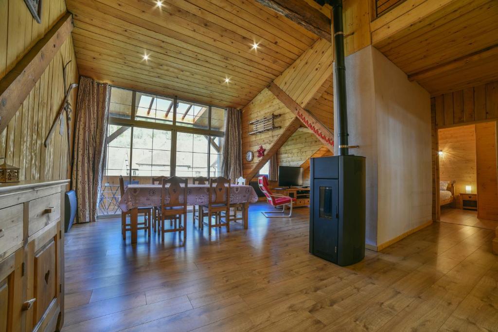 VERY LARGE STUDIO in the center of Fontainebleau 77300 Fontainebleau