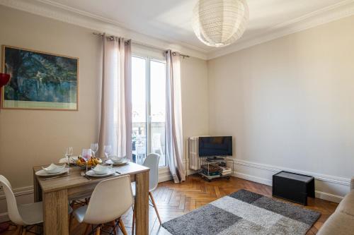 Very nice flat with terrace in the heart of Annecy Old Town - Welkeys