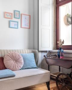Vibrant flat by São Bento w/balcony - Loureiro140