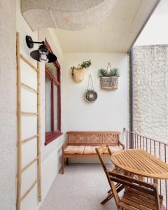 Vibrant flat by São Bento w/balcony - Loureiro140