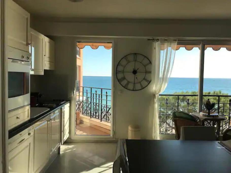 Appartement Victoria bilocale centro città e vista mare 38 Rue d'Adhémar de Lantagnac 06500 Menton