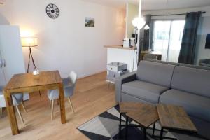 Victoria Studio close to the beach and festival palace