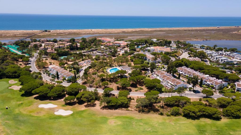 Victory Village Quinta do Lago - Spacious 2 Bed / 3 Bath Apartment 10 Avenida André Jordan Victory Village Club Apt. 10A, 8135-024 Almancil