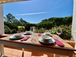 Victory Village Quinta do Lago - Spacious 2 Bed / 3 Bath Apartment