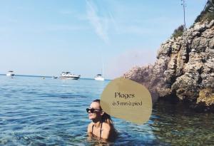 Vieil Antibes, plage de sable, avec parking
