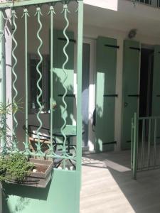 Appartement Vieil Antibes, ravissant 2p avec petite terrasse 6 Impasse des Palmiers 06600 Antibes Provence-Alpes-Côte d\'Azur