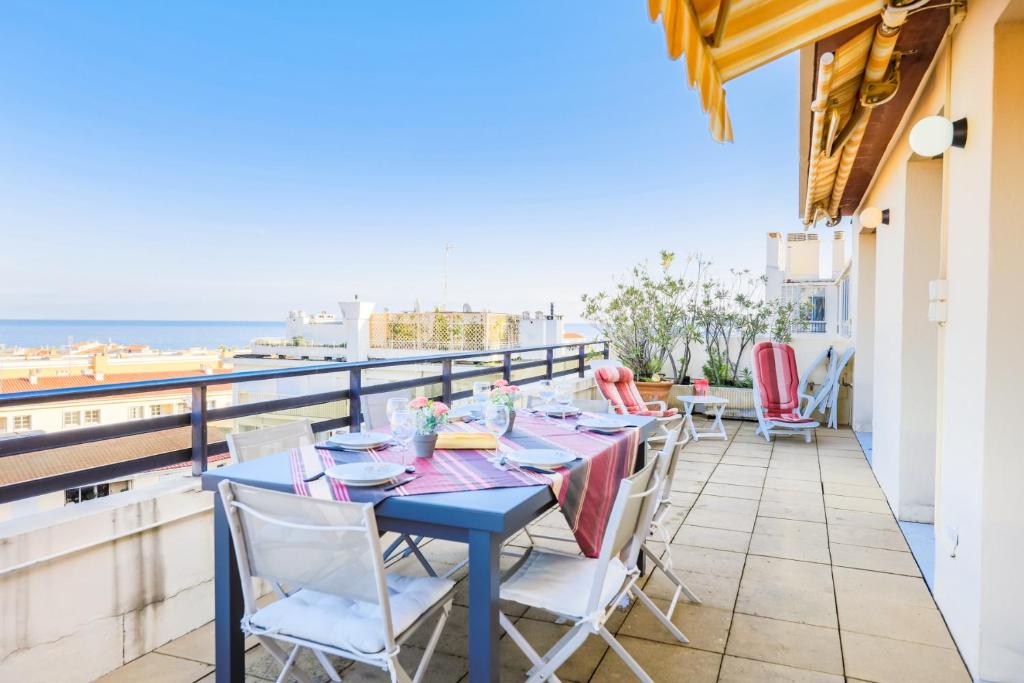 Appartement VIEIL ANTIBES VISTA AP3093 by RIVIERA HOLIDAY HOME ALBERT 1ER, 15 06600 Antibes