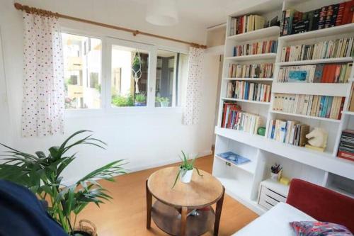 Vieille ville appartement spacieux avec parking gratuit