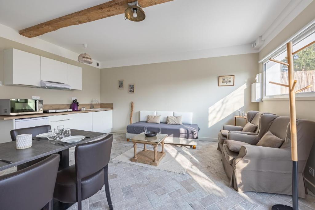 Vieille ville appartement spacieux avec parking gratuit 74000 Annecy