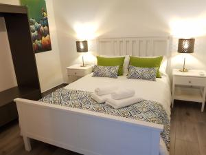 Vieira Apartments II