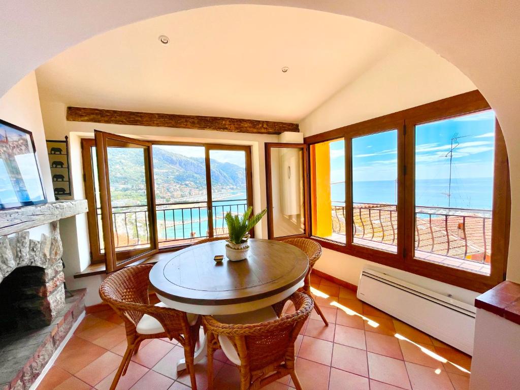 Appartement Vieux Château 15 Rue du Vieux Château 06500 Menton