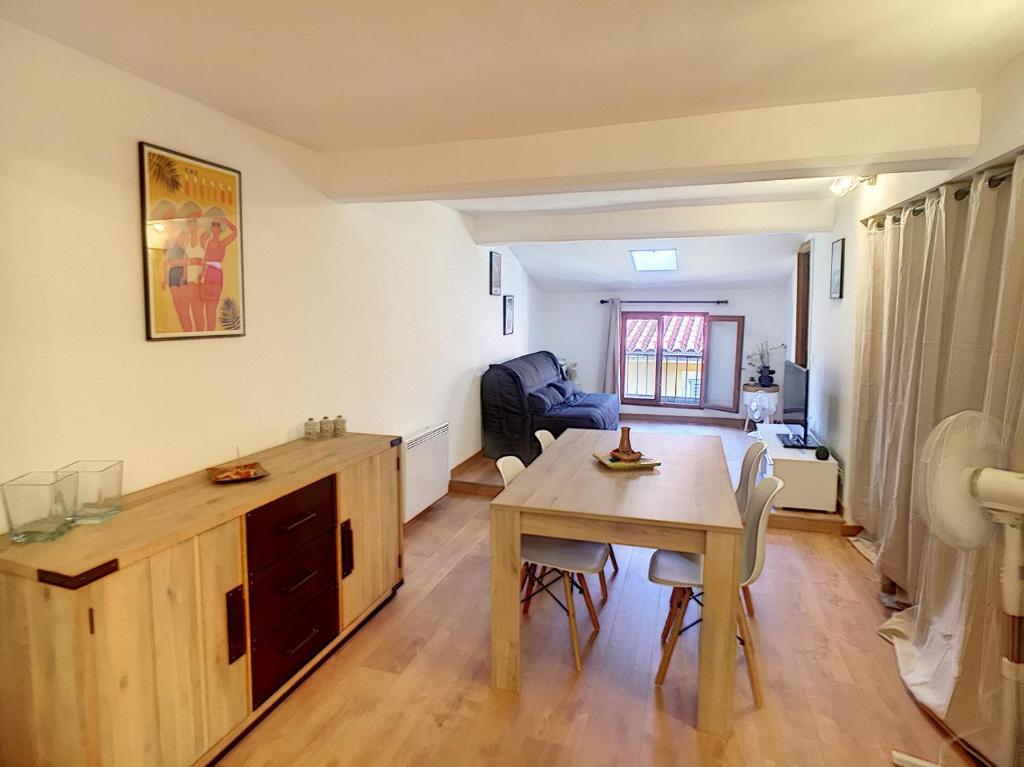 Vieux Nice- Bel appartement 3pièces, 5pax, Wifi 5 Rue du Moulin, 06300 Nice