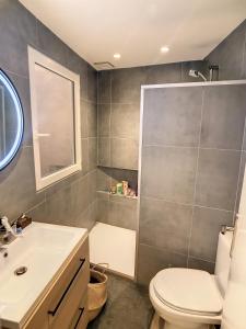 VIEUX NICE DEUX PIÈCES 4PAX -WIFI / CLIM