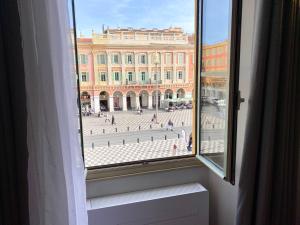 VIEW on Principal Massena place, beach 2 min walk