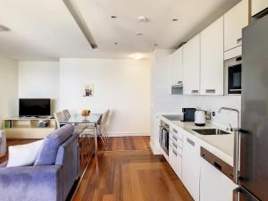 Vila Formosa Top View by MHM