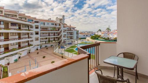 Vila Magna Apartment W/ Pool by LovelyStay