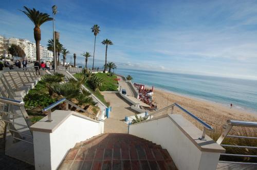 Vila Mar Praia - Free wifi - 50 m From the beach