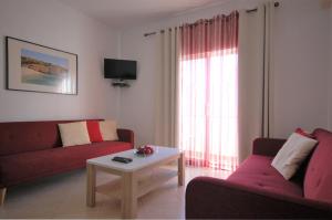 Vila Mar Praia - Free wifi - 50 m From the beach