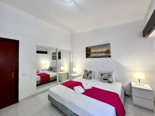 Vilamoura Blue Lagoon With Pool by Homing
