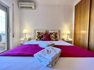 Vilamoura Elegant With Pool by Homing