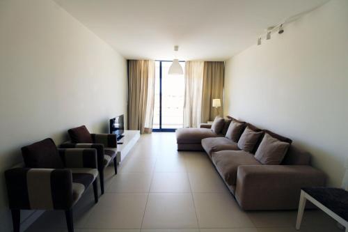Vilamoura Marina Apartment by SAPvillas