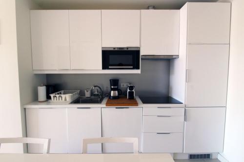Vilamoura Marina Apartment by SAPvillas