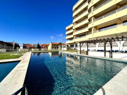 Vilamoura Marina Mar 1 with Pool by Homing