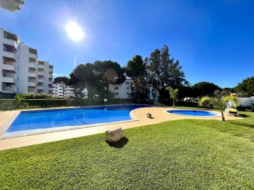 Vilamoura Panoramic View With Pool by Homing